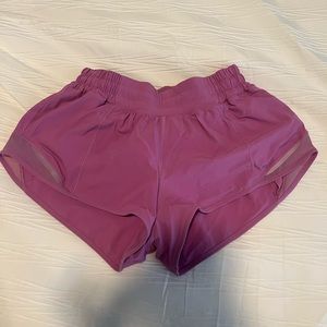 Lululemon Hotty Hot Short 2.5”